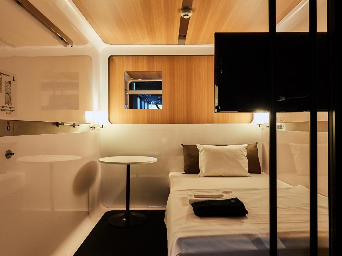 First Cabin Nishi Umeda Ósaka Exteriér fotografie